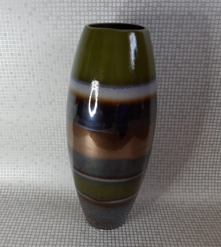 Tall green glazed floor - glazed,
